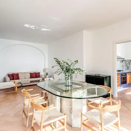 Chez Pie Panoramic Views Pool And Guest Services *