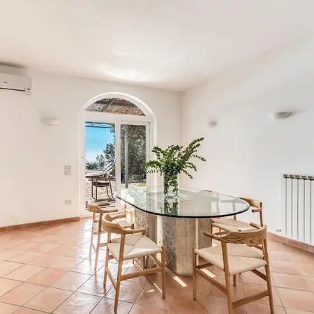 Chez Pie Panoramic Views Pool And Guest Services *