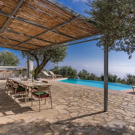 Chez Pie Panoramic Views Pool And Guest Services * SantʼAgata sui Due Golfi