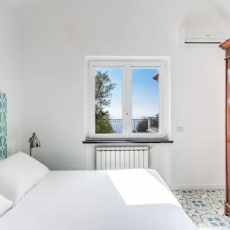 Villa Chez Pie Panoramic Views Pool And Guest Services