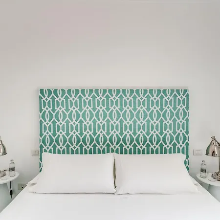 Chez Pie Panoramic Views Pool And Guest Services SantʼAgata sui Due Golfi