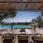 Villa Chez Pie Panoramic Views Pool And Guest Services