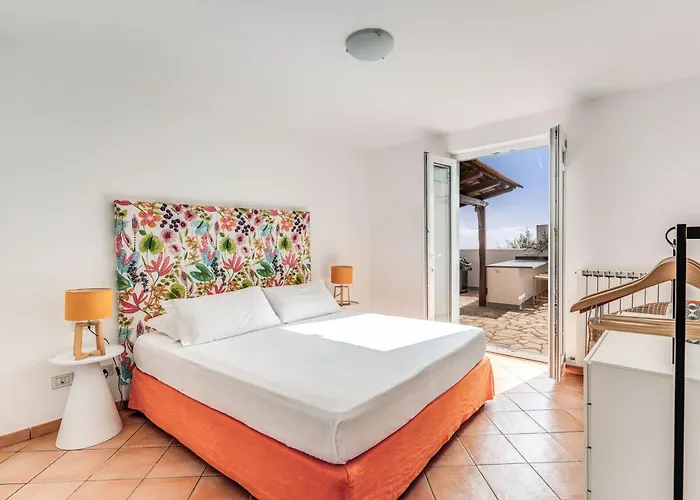 Chez Pie Panoramic Views Pool And Guest Services SantʼAgata sui Due Golfi