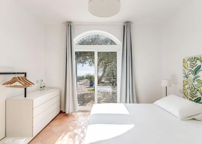 Chez Pie Panoramic Views Pool And Guest Services