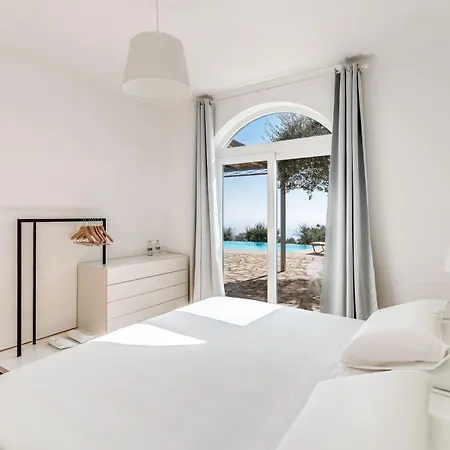 Chez Pie Panoramic Views Pool And Guest Services SantʼAgata sui Due Golfi