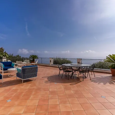Villa Chez Pie Panoramic Views Pool And Guest Services *