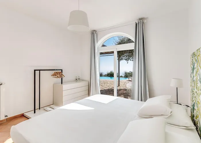 Chez Pie Panoramic Views Pool And Guest Services サンタガータ・スイ・ドゥエ・ゴルフィ