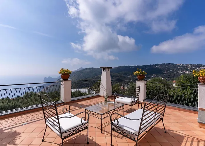 Chez Pie Panoramic Views Pool And Guest Services *